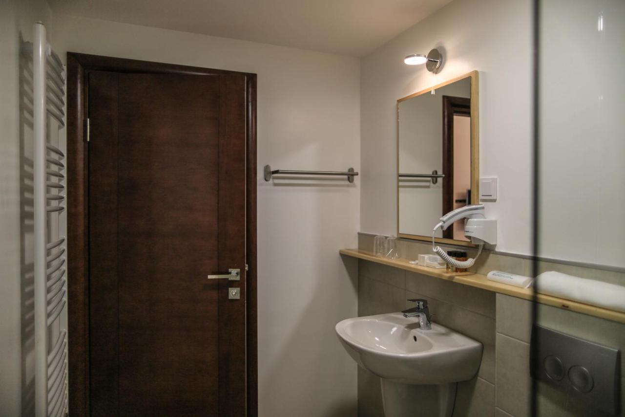 Garni Hotel Atrium Nikšić Extérieur photo